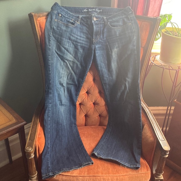 American Eagle Favorite Boyfriend Jeans - Picture 1 of 5